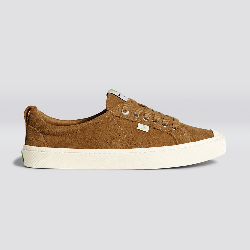 Cariuma Low Top Suede OCA LOW Dame Camel | 123HYZNOC