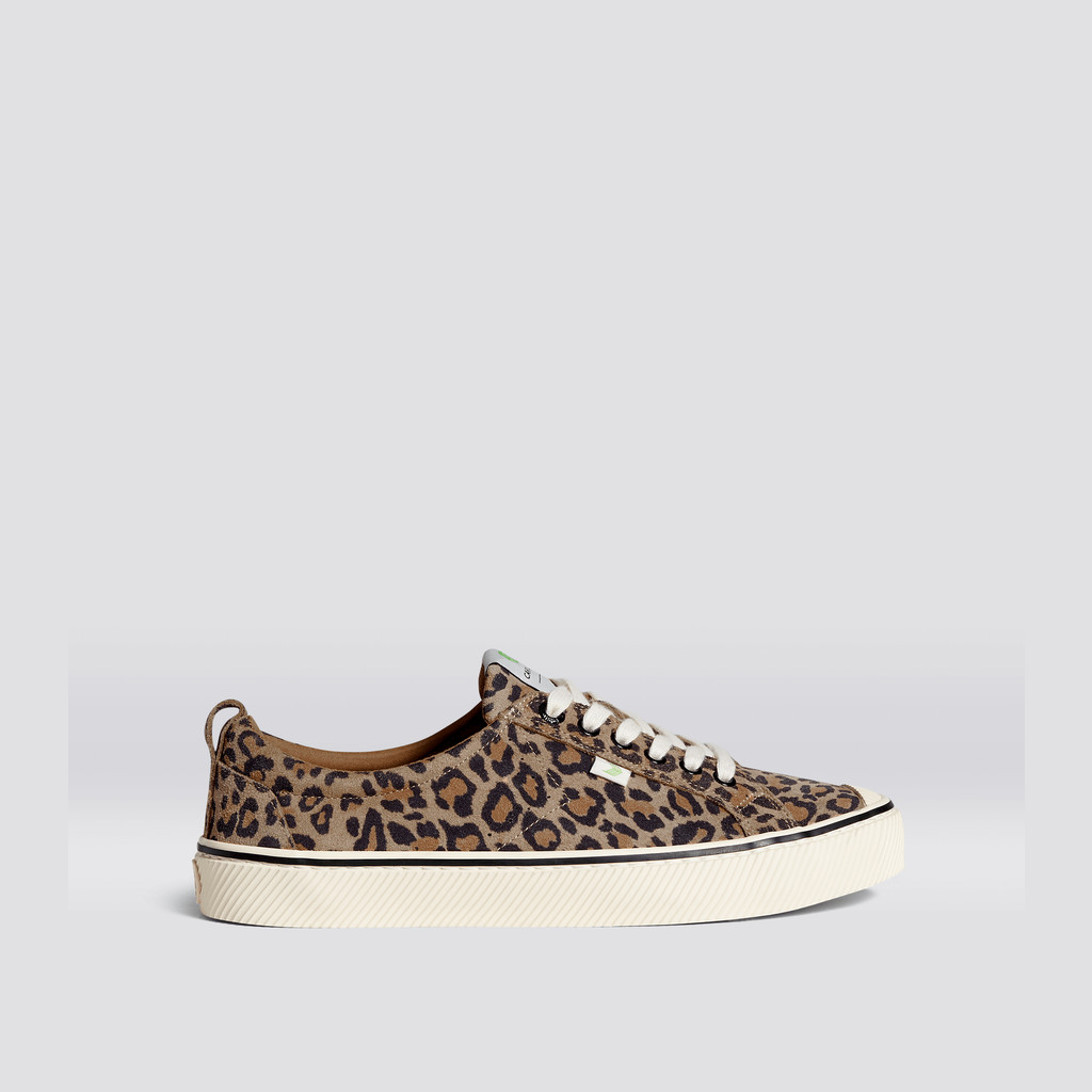 Cariuma Low Top Suede OCA LOW Dame Leopard | 597KSWHMQ