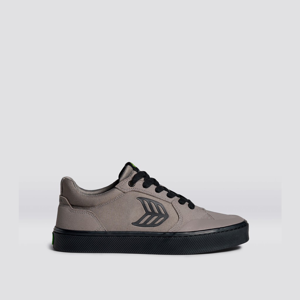 Cariuma Low Top Suede The Vallely Dame Grå Sort | 274HUGQXO